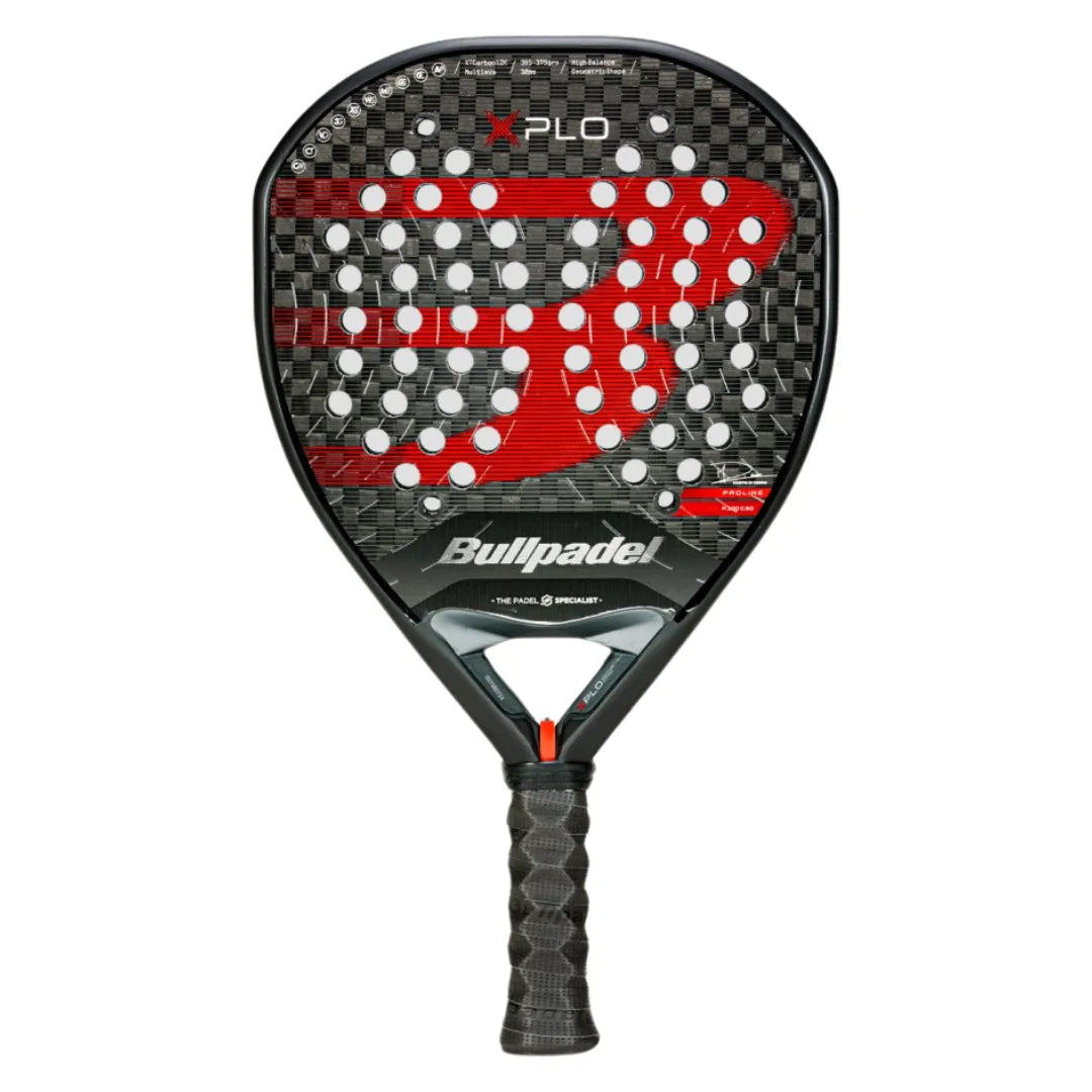 The BULLPADEL RACKET XPLO 2025 MARTÍN DI NENNO, available at Padel Smash Academy, features a sleek black and red design with a geometric pattern, circular holes, the B logo, and the Bullpadel brand. Its textured handle ensures optimal grip.